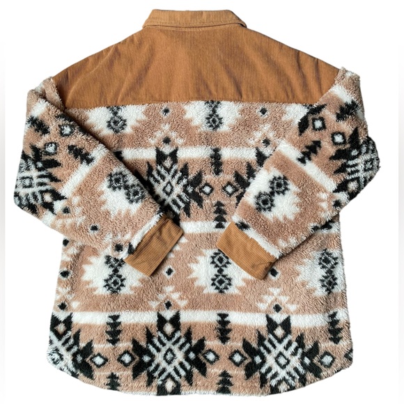 Simply Southern Womens Stylish Tan and Cream Teddy Jacket Size M - Picture 6 of 7